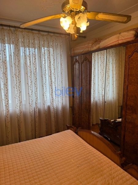 Aylıq Kirayə 3 otaqlı Köhnə Tikili bina evi  75m², Bakı