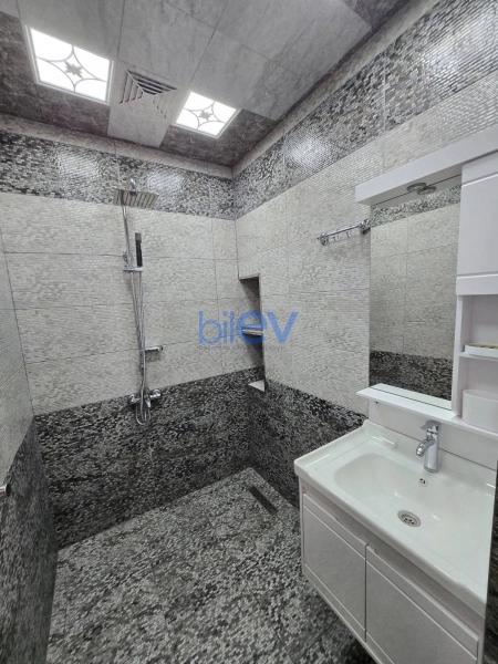 Aylıq Kirayə 3 otaqlı Köhnə Tikili bina evi  70m², Bakı