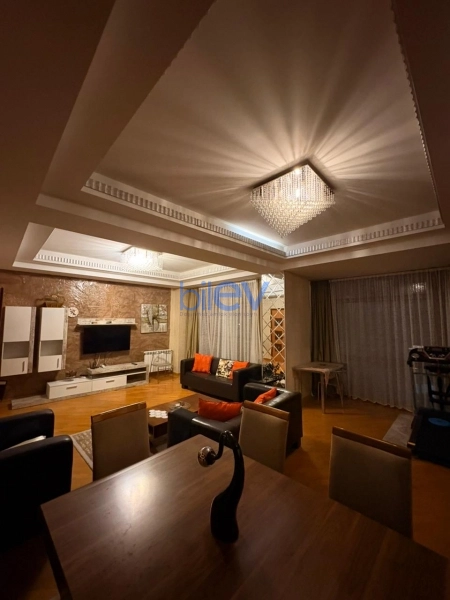 Aylıq Kirayə 4 otaqlı Yeni Tikili bina evi  190m², Bakı