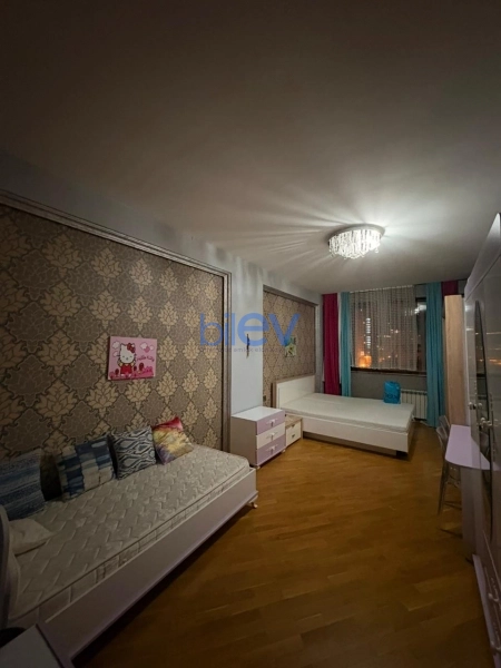 Aylıq Kirayə 4 otaqlı Yeni Tikili bina evi  190m², Bakı