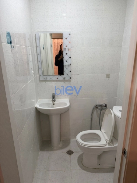 Satış 3 otaqlı Köhnə Tikili bina evi  80m², Bakı