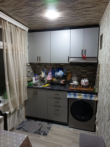 Satış 3 otaqlı Köhnə Tikili bina evi  60m², Sumqayıt