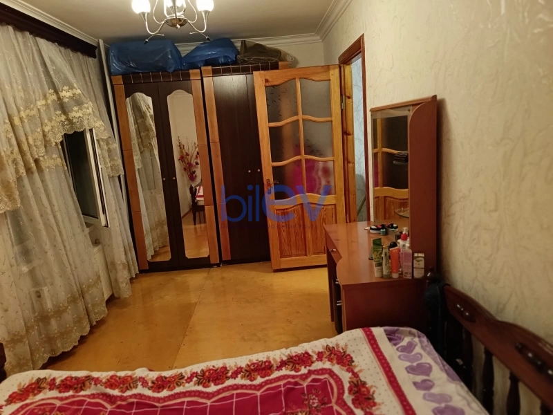 Satış 3 otaqlı Köhnə Tikili bina evi  60m², Sumqayıt