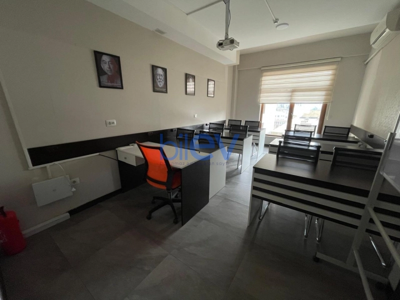Aylıq Kirayə 4 otaqlı Ofis  145m², Bakı