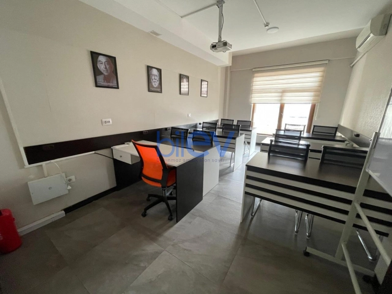 Aylıq Kirayə 4 otaqlı Ofis  145m², Bakı