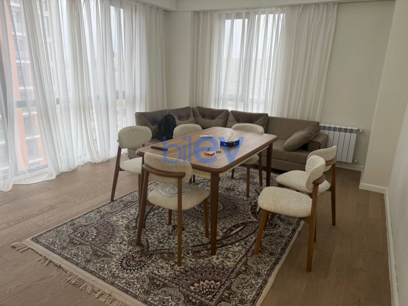 Aylıq Kirayə 3 otaqlı Yeni Tikili bina evi  90m², Bakı