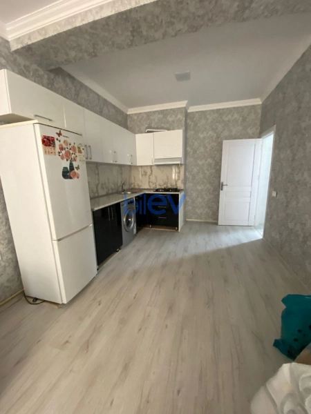 Aylıq Kirayə 3 otaqlı Yeni Tikili bina evi  90m², Bakı