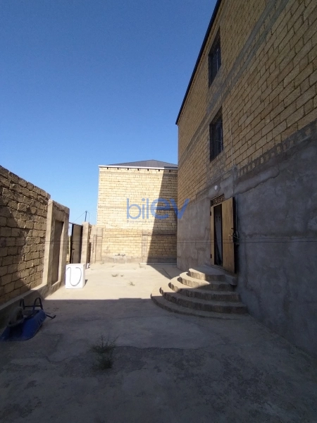 Satış 15 otaqlı Həyət evi  400m², Bakı