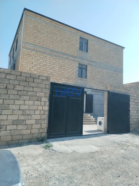 Satış 15 otaqlı Həyət evi  400m², Bakı
