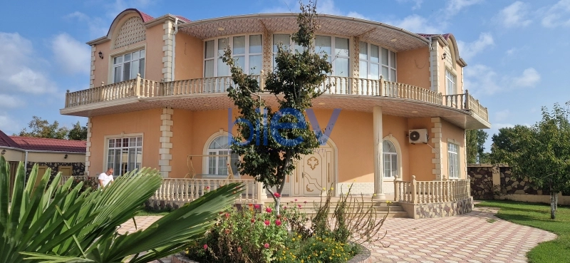 Satış 8 otaqlı Bağ evi  500m², Xaçmaz / Nabran