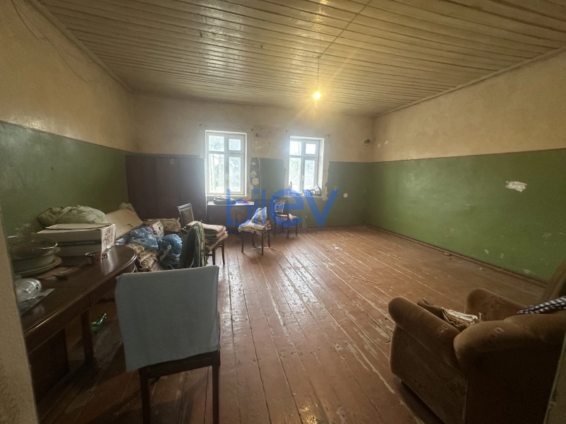 Satış 2 otaqlı Köhnə Tikili bina evi  60m², Bakı