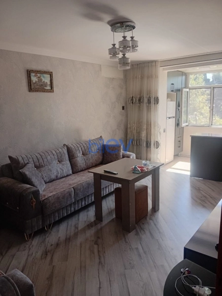 Satış 1 otaqlı Köhnə Tikili bina evi  34m², Bakı