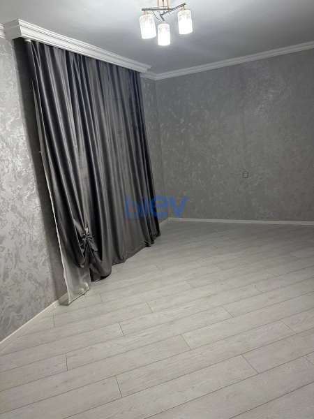 Satış 2 otaqlı Köhnə Tikili bina evi  52m², Bakı