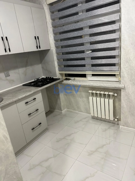 Satış 2 otaqlı Köhnə Tikili bina evi  52m², Bakı