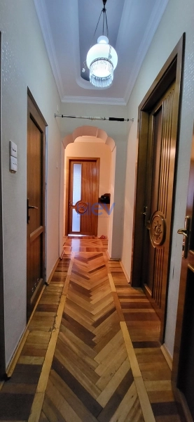 Satış 3 otaqlı Köhnə Tikili bina evi  73m², Sumqayıt
