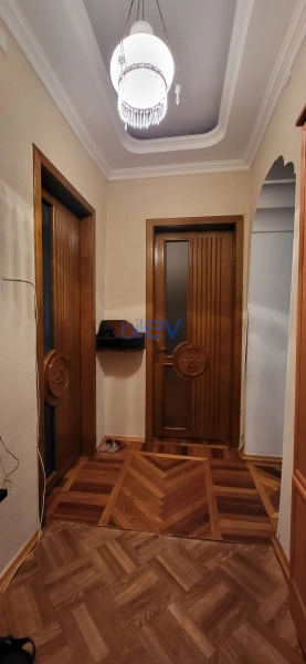 Satış 3 otaqlı Köhnə Tikili bina evi  73m², Sumqayıt