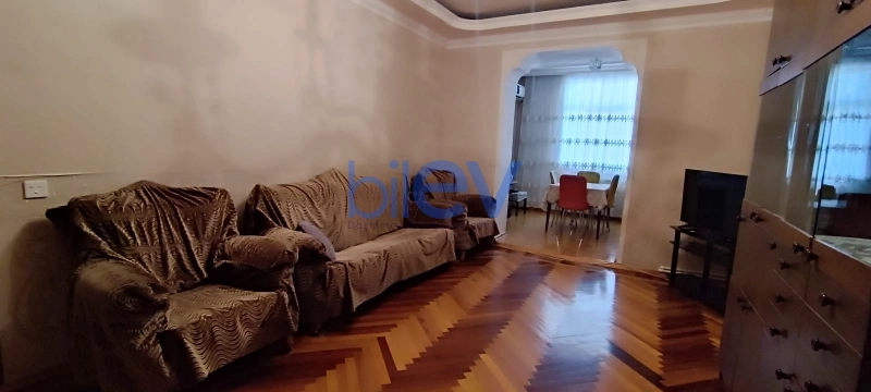 Satış 3 otaqlı Köhnə Tikili bina evi  73m², Sumqayıt