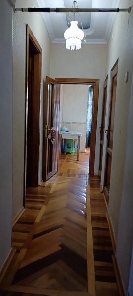 Satış 3 otaqlı Köhnə Tikili bina evi  73m², Sumqayıt