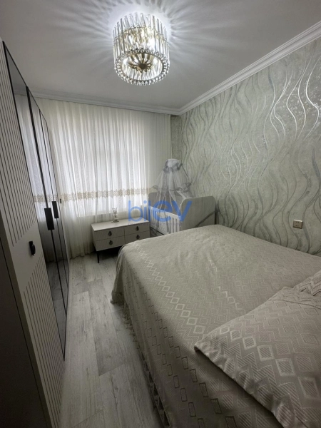 Satış 2 otaqlı Köhnə Tikili bina evi  65m², Bakı