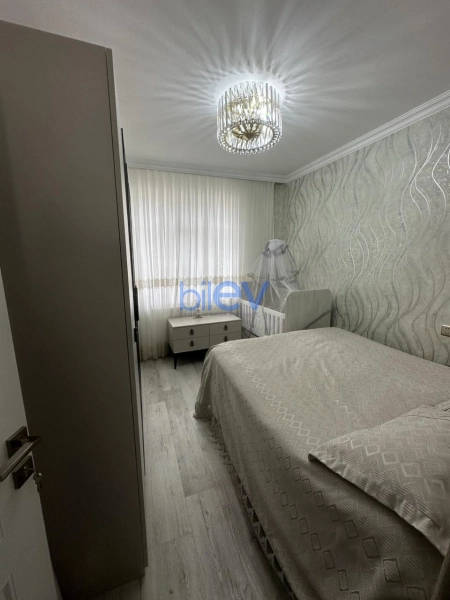 Satış 2 otaqlı Köhnə Tikili bina evi  65m², Bakı