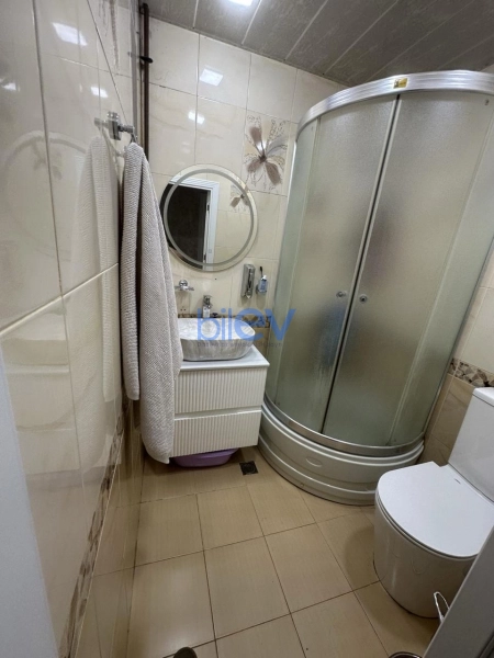 Satış 2 otaqlı Köhnə Tikili bina evi  65m², Bakı