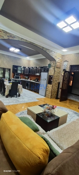 Satış 3 otaqlı Həyət evi  6m², Bakı