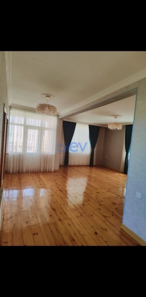 Satış 7 otaqlı Bağ evi  200m², Bakı