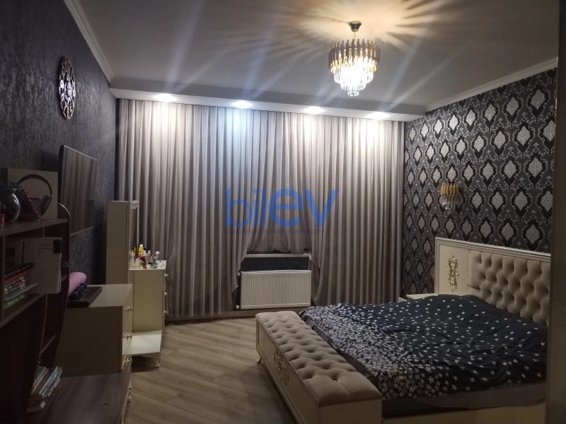 Satış 11 otaqlı Bağ evi  1300m², Bakı