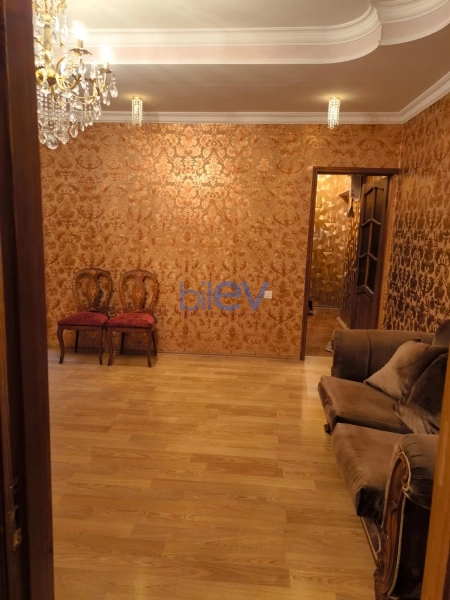 Aylıq Kirayə 2 otaqlı Köhnə Tikili bina evi  65m², Bakı