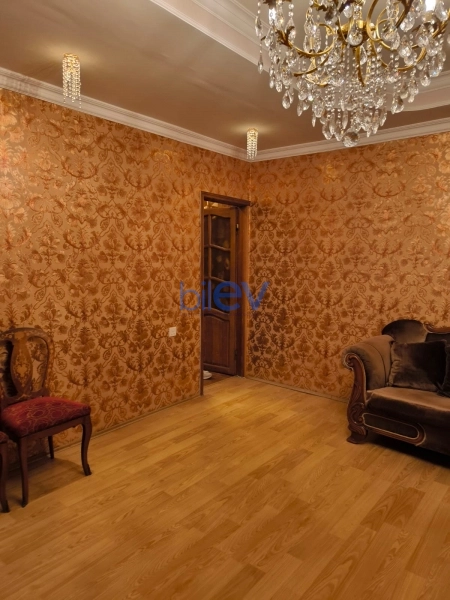 Aylıq Kirayə 2 otaqlı Köhnə Tikili bina evi  65m², Bakı