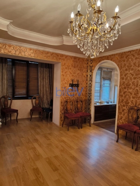 Aylıq Kirayə 2 otaqlı Köhnə Tikili bina evi  65m², Bakı