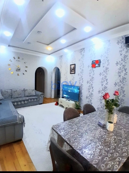 Aylıq Kirayə 3 otaqlı Yeni Tikili bina evi  72m², Xırdalan