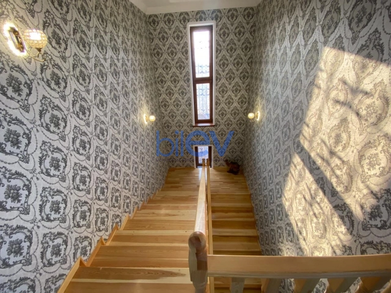 Satış 8 otaqlı Bağ evi  360m², Bakı