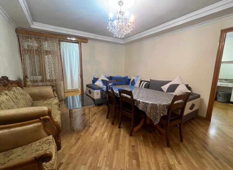 Aylıq Kirayə 3 otaqlı Köhnə Tikili bina evi  90m², Bakı