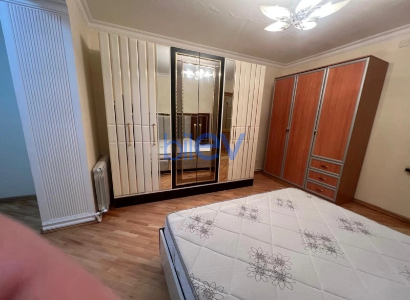 Aylıq Kirayə 3 otaqlı Köhnə Tikili bina evi  90m², Bakı