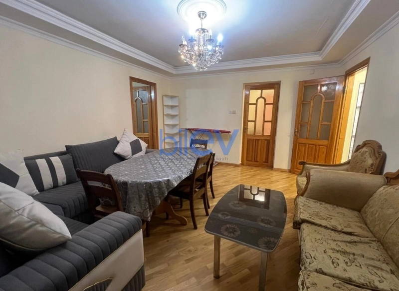 Aylıq Kirayə 3 otaqlı Köhnə Tikili bina evi  90m², Bakı