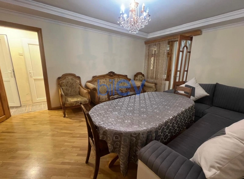 Aylıq Kirayə 3 otaqlı Köhnə Tikili bina evi  90m², Bakı