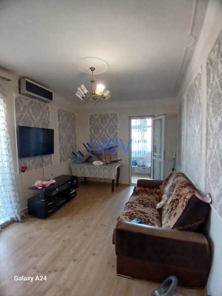 Satış 2 otaqlı Köhnə Tikili bina evi  45m², Bakı