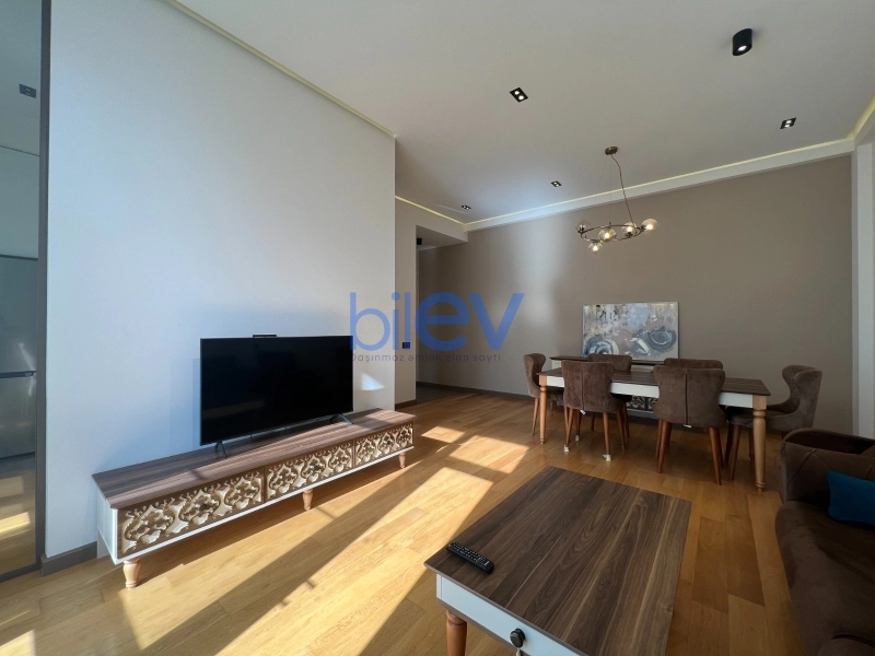Aylıq Kirayə 2 otaqlı Yeni Tikili bina evi  90m², Bakı