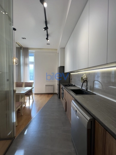 Aylıq Kirayə 2 otaqlı Yeni Tikili bina evi  90m², Bakı