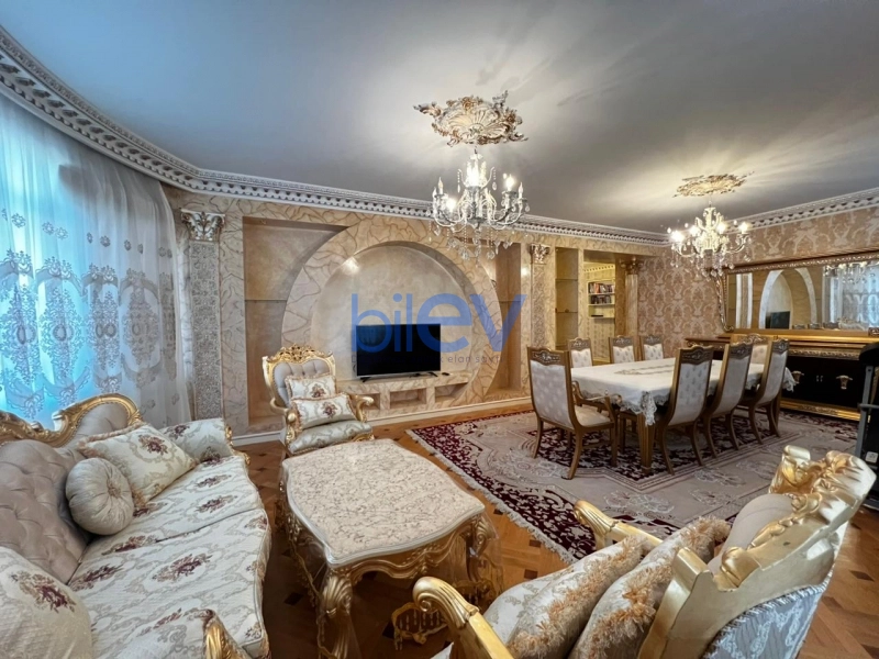Aylıq Kirayə 4 otaqlı Yeni Tikili bina evi  236m², Bakı