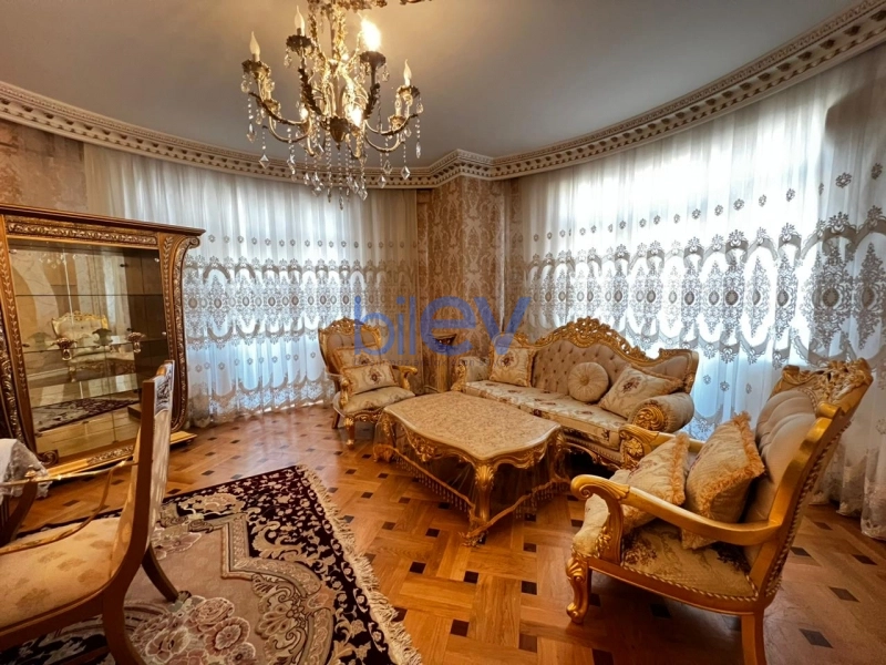 Aylıq Kirayə 4 otaqlı Yeni Tikili bina evi  236m², Bakı
