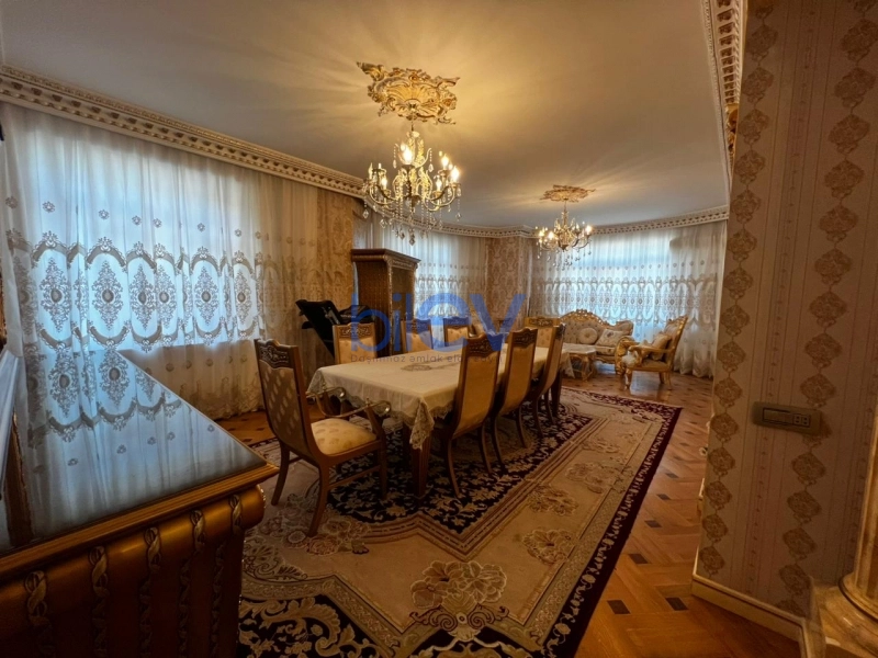 Aylıq Kirayə 4 otaqlı Yeni Tikili bina evi  236m², Bakı