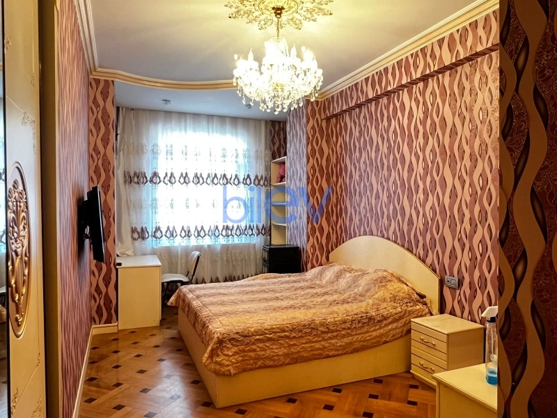 Aylıq Kirayə 4 otaqlı Yeni Tikili bina evi  236m², Bakı