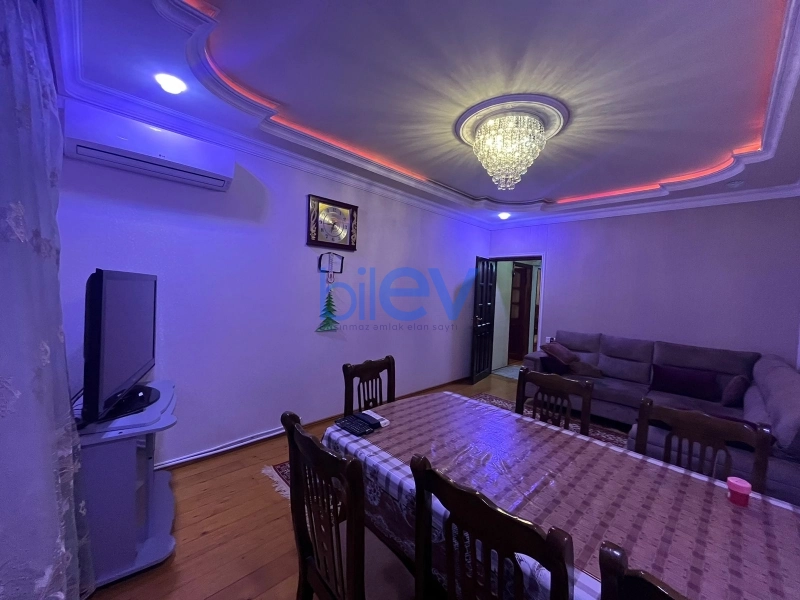 Satış 3 otaqlı Köhnə Tikili bina evi  90m², Bakı