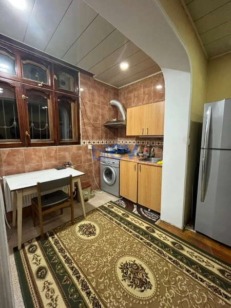 Satış 3 otaqlı Köhnə Tikili bina evi  90m², Bakı