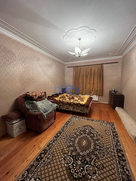 Satış 3 otaqlı Köhnə Tikili bina evi  90m², Bakı