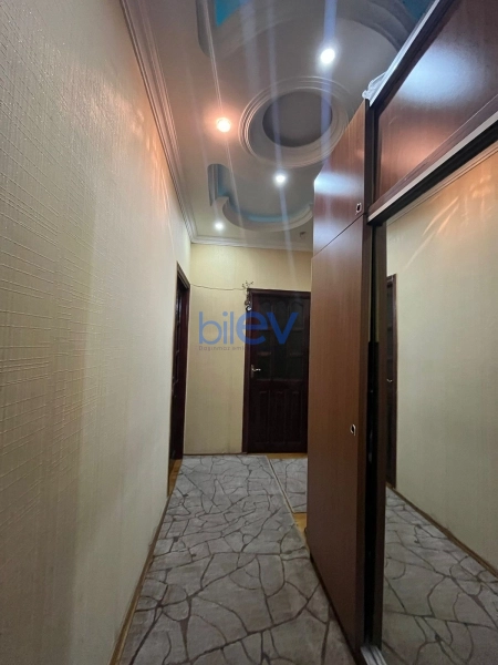 Satış 3 otaqlı Köhnə Tikili bina evi  90m², Bakı