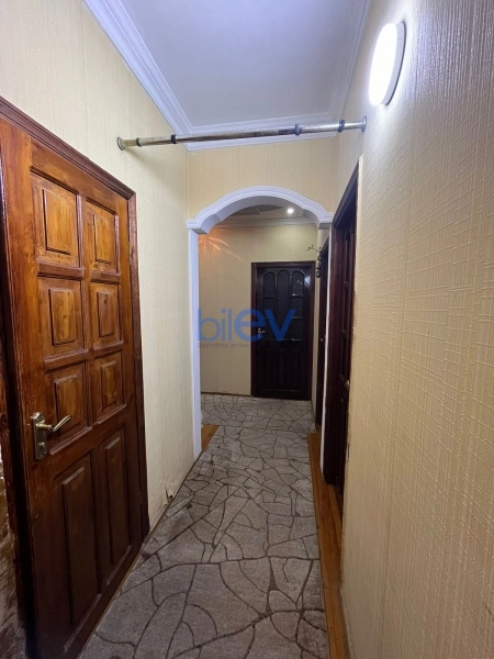 Satış 3 otaqlı Köhnə Tikili bina evi  90m², Bakı