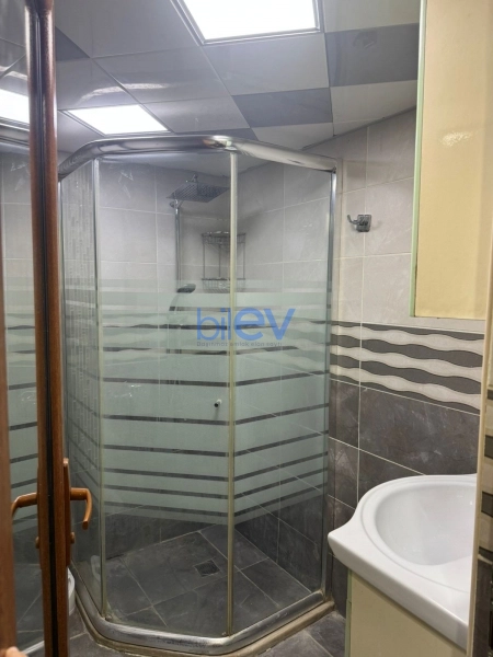 Aylıq Kirayə 2 otaqlı Köhnə Tikili bina evi  63m², Bakı